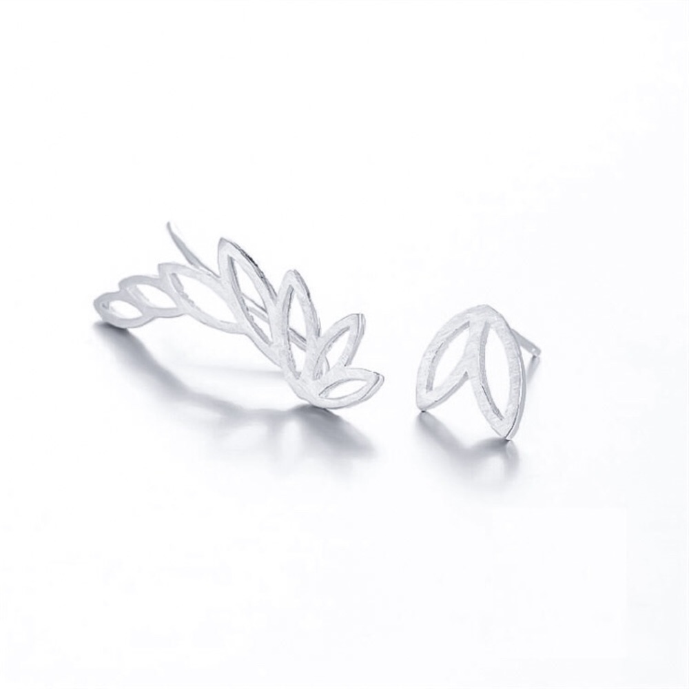 ⚜️[𝟯/$𝟭𝟴]⚜️NEW Floral Asymmetric Climber Stud Earrings Set - Picture 3 of 8